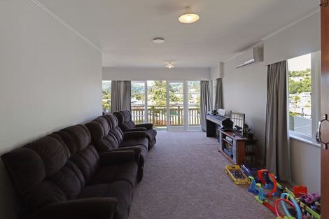 Photo of property in 79 Thomas Street, Stokes Valley, Lower Hutt, 5019
