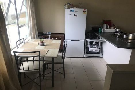 Photo of property in 1/23 Woodcote Drive, Glenfield, Auckland, 0629