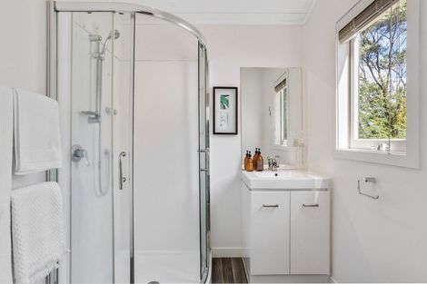 Photo of property in 141 Matipo Road, Te Atatu Peninsula, Auckland, 0610