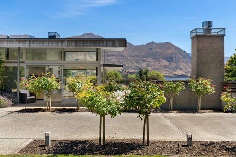 Photo of property in 311 Beacon Point Road, Wanaka, 9305