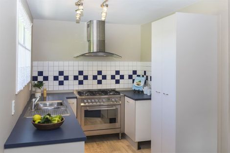 Photo of property in 2/87 Olliviers Road, Phillipstown, Christchurch, 8011