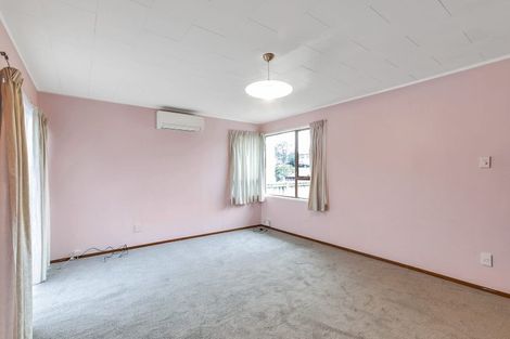 Photo of property in 58 Rosewarne Crescent, Glendene, Auckland, 0602