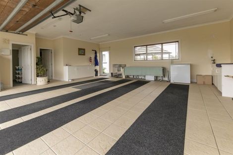 Photo of property in 296 Old North Road, Kumeu, 0892