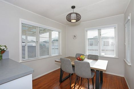 Photo of property in 100 East Street, Feilding, 4702