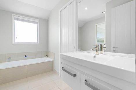 Photo of property in 42 Mortlake Heights, Pyes Pa, Tauranga, 3112