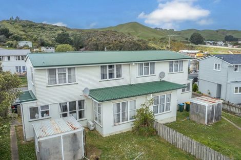 Photo of property in 39-41 Westmeath Street, Waitangirua, Porirua, 5024