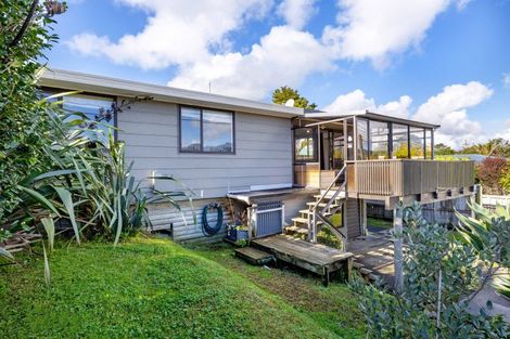 Photo of property in 18 Karekare Avenue, Raglan, 3225