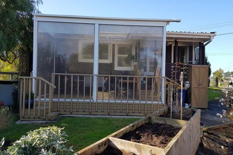 Photo of property in 38 Sunnynook Road, Sunnynook, Auckland, 0620