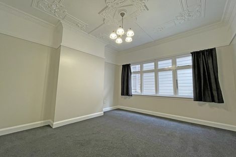 Photo of property in 31 Andrew Young Street, Palmerston North, 4410