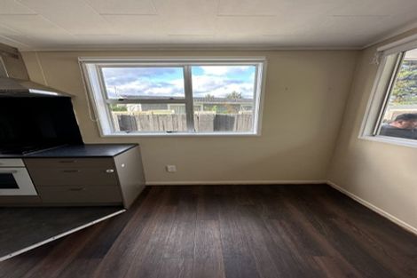 Photo of property in 10 Ponderosa Grove, Maoribank, Upper Hutt, 5018