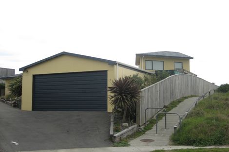 Photo of property in 9 Ngati Huia Place, Waitarere Beach, Levin, 5510