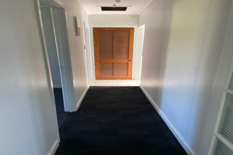 Photo of property in 579 East Coast Road, Browns Bay, Auckland, 0630