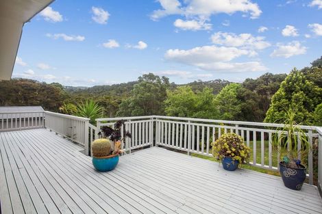 Photo of property in 7 Napuka Road, Henderson Valley, Auckland, 0612