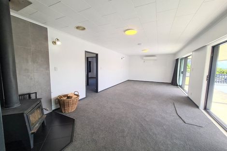 Photo of property in 6a Cutfield Street, Inglewood, 4330