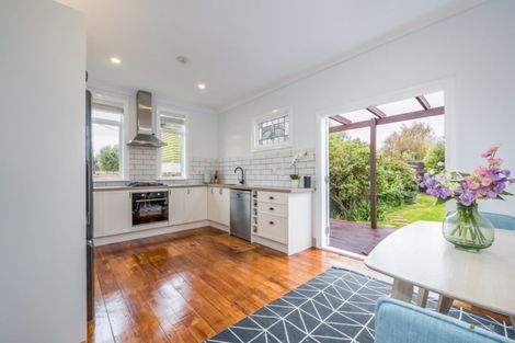 Photo of property in 156 Kings Crescent, Hutt Central, Lower Hutt, 5010