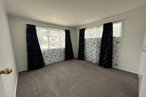 Photo of property in 15 Leo Street, Glen Eden, Auckland, 0602