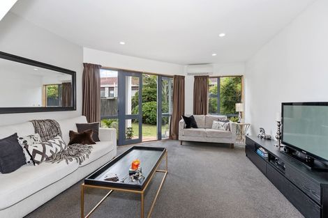 Photo of property in 2/96 Wainui Street, Riccarton, Christchurch, 8041