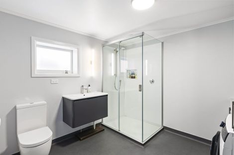 Photo of property in 25 Glen Road, Raumati South, Paraparaumu, 5032