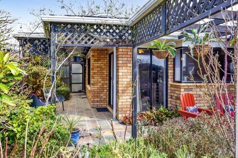 Photo of property in 1 Ludlow Place, Bell Block, New Plymouth, 4312