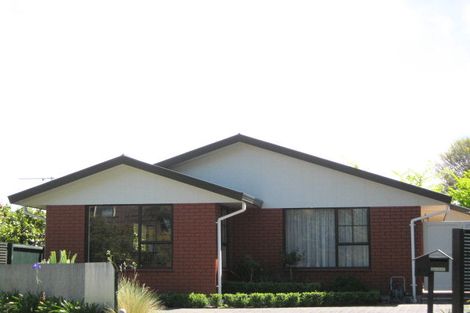 Photo of property in 31 Chipping Lane, Redwood, Christchurch, 8051