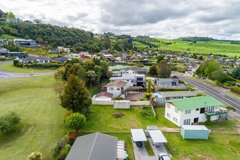 Photo of property in 2/736 Acacia Bay Road, Acacia Bay, Taupo, 3330