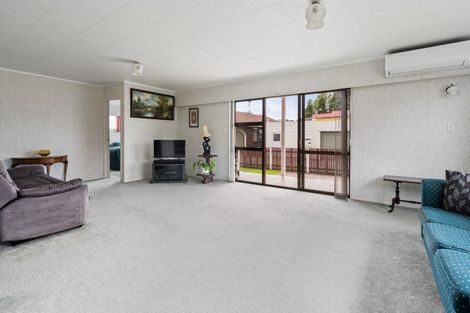 Photo of property in 8a Carr Street, Te Kamo, Whangarei, 0112
