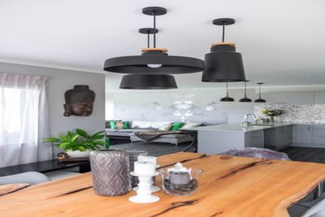 Photo of property in 2 Oscar Place, Whitianga, 3510