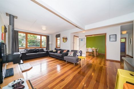 Photo of property in 14 Norwich Place, Awapuni, Palmerston North, 4412
