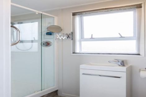 Photo of property in 887 East Coast Road, Kaiaua, Pokeno, 2473