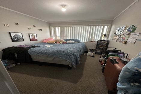 Photo of property in 6 Minton Place, Manurewa, Auckland, 2102