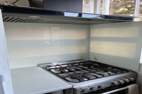 Photo of property in 8 Onepoto Road, Hauraki, Auckland, 0622