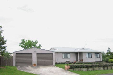 Photo of property in 10 Katterns Street, Katikati, 3129
