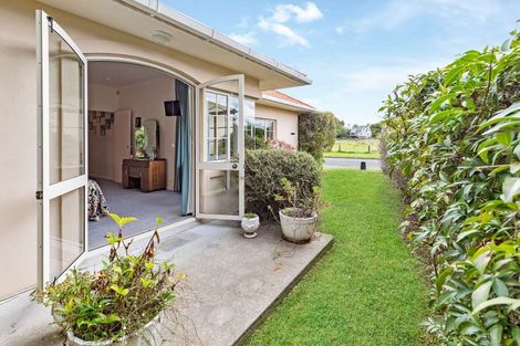 Photo of property in 3 Barnett Drive, Marton, 4710