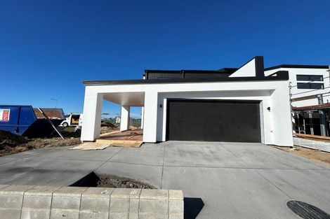 Photo of property in 8 Atutahi Lane, Papamoa Beach, 3118