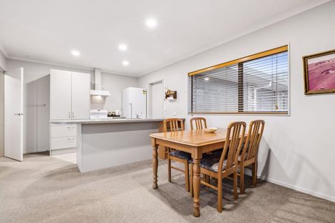 Photo of property in 4/169 Wellington Street, Pukekohe, 2120