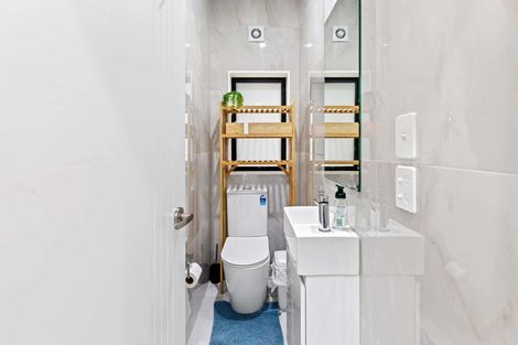 Photo of property in 15c Arney Road, Ranui, Auckland, 0612