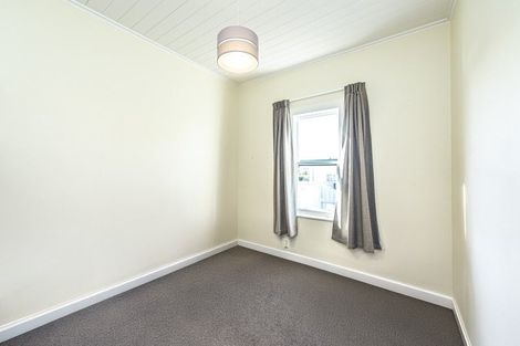 Photo of property in 18 Swiss Avenue, Gonville, Whanganui, 4501