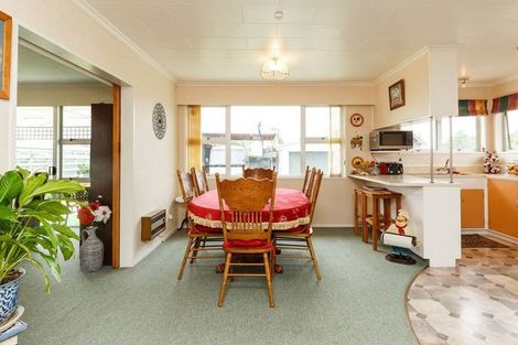 Photo of property in 36 John F Kennedy Drive, Milson, Palmerston North, 4414