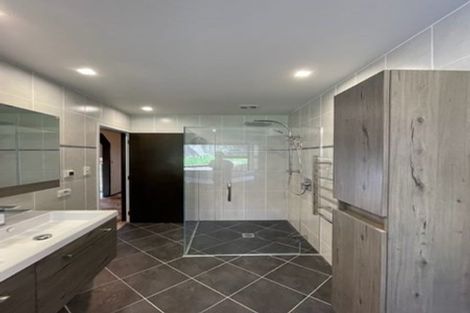 Photo of property in 2 Dianthus Place, Browns Bay, Auckland, 0630