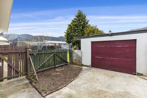 Photo of property in 310 Wellington Road, Wainuiomata, Lower Hutt, 5014