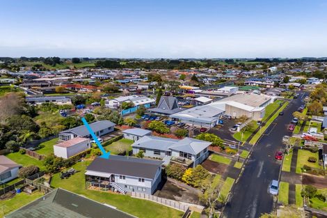 Photo of property in 49 Nevada Drive, Merrilands, New Plymouth, 4312