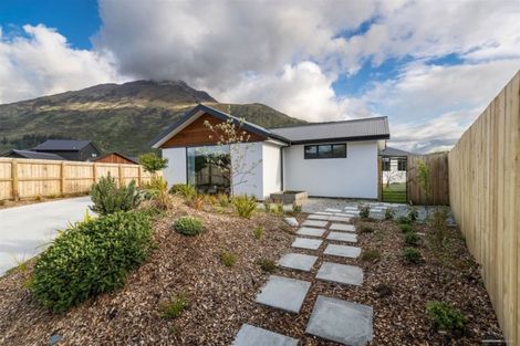 Photo of property in 105 Stalker Road, Lower Shotover, Queenstown, 9304