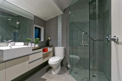 Photo of property in 158b East Coast Road, Forrest Hill, Auckland, 0620