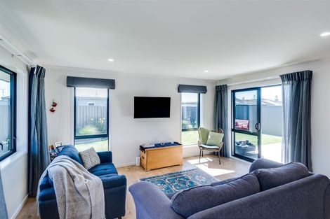 Photo of property in 5 Kaituna Place, Te Awa, Napier, 4110