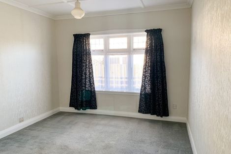 Photo of property in 18 Kauri Street, Woburn, Lower Hutt, 5011