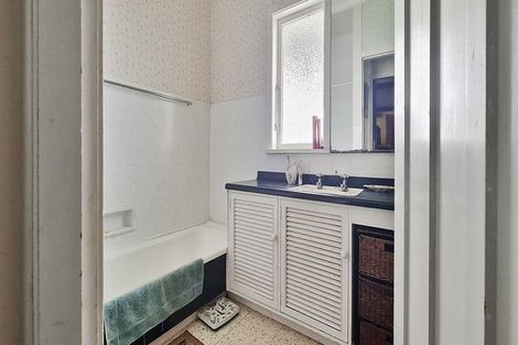 Photo of property in 13 Rimu Street, Marton, 4710