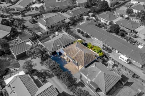 Photo of property in 2/33 Golf Road, Mount Maunganui, 3116