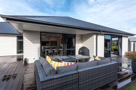 Photo of property in 40 Luxembourg Crescent, Halswell, Christchurch, 8025