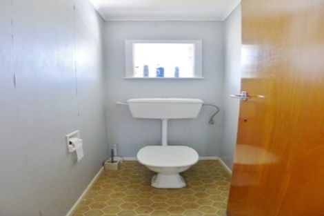 Photo of property in 20 Kenmure Avenue, Forrest Hill, Auckland, 0620