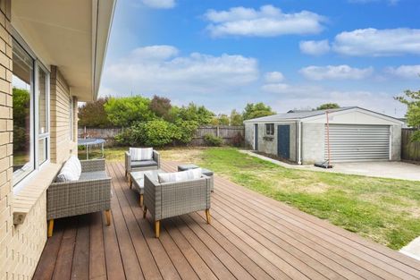 Photo of property in 5 Royal Park Drive, Parklands, Christchurch, 8083